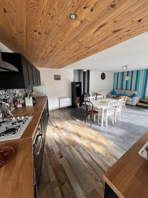 Jolie Maison De Campagne, Compostelle Soleymieux 外观 照片