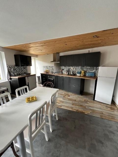 Jolie Maison De Campagne, Compostelle Soleymieux 外观 照片
