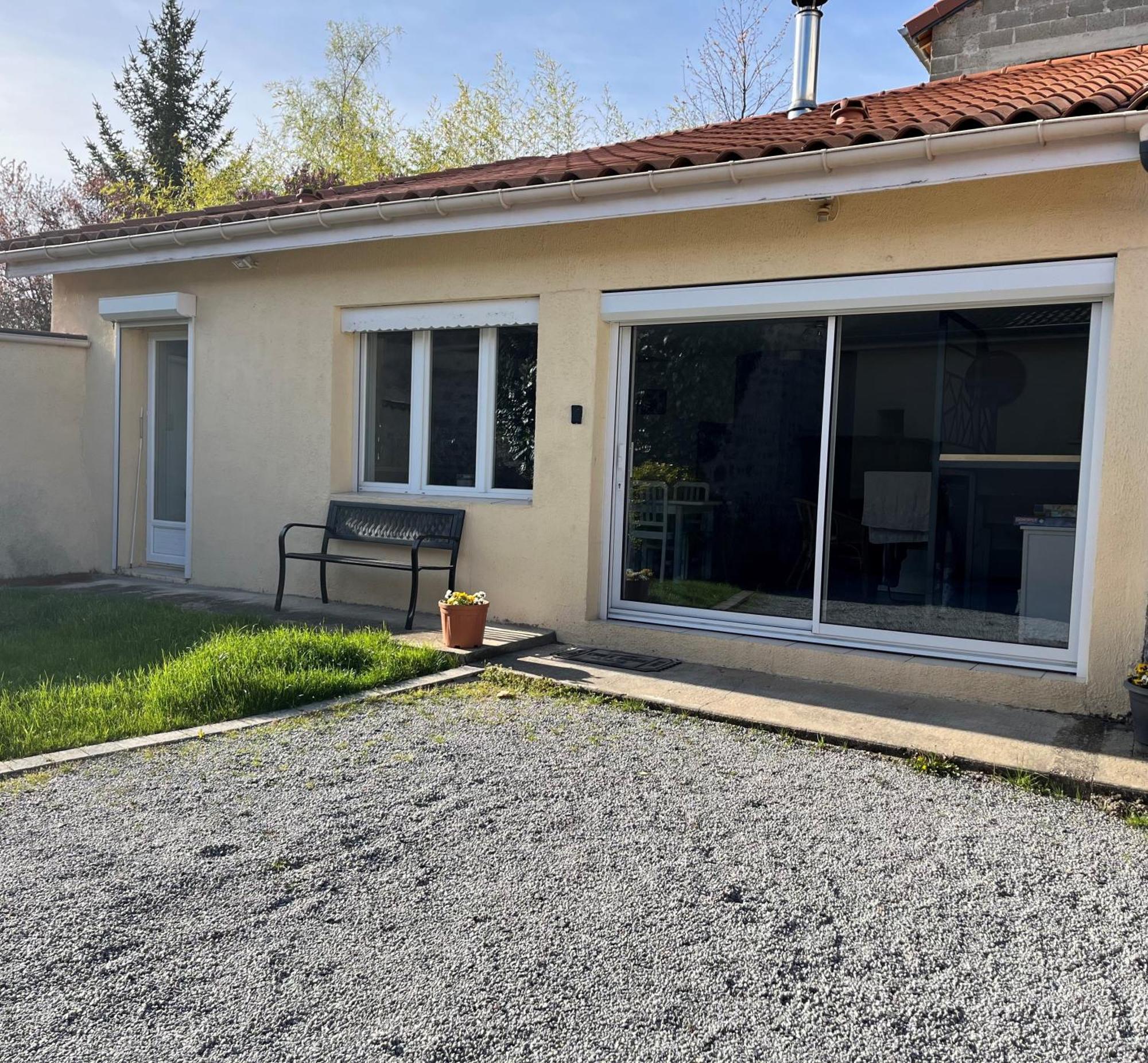 Jolie Maison De Campagne, Compostelle Soleymieux 外观 照片